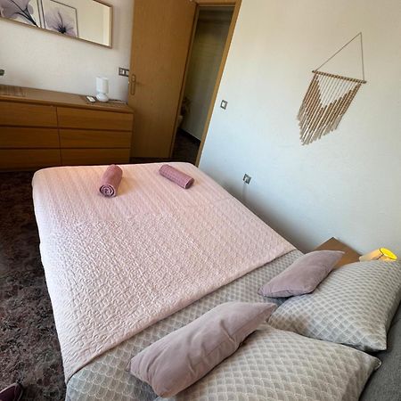 Great Holiday Apartment Close To The Beach 간디아 외부 사진