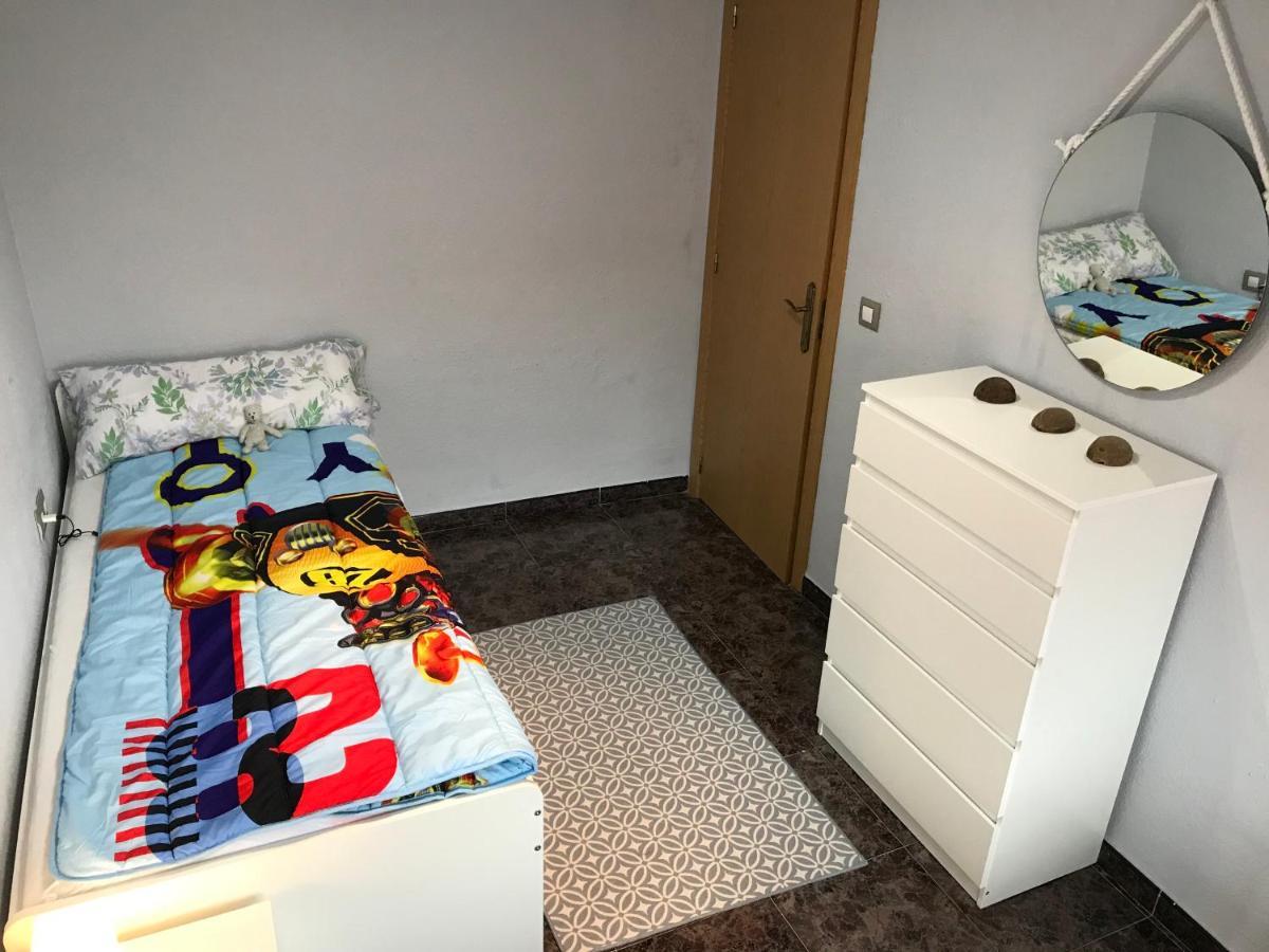 Great Holiday Apartment Close To The Beach 간디아 외부 사진